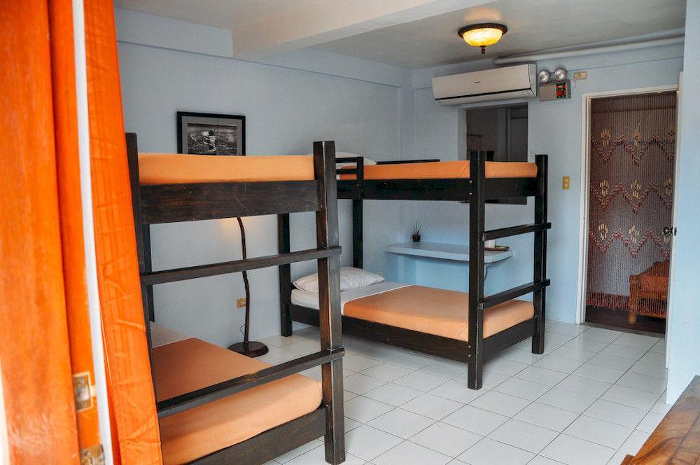 Lazea Tagaytay Inn Tagaytay City Esterno foto